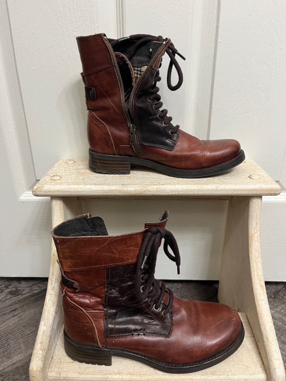 Two-Tone Brown Leather Lace-Up Boots - Classic Combat Style